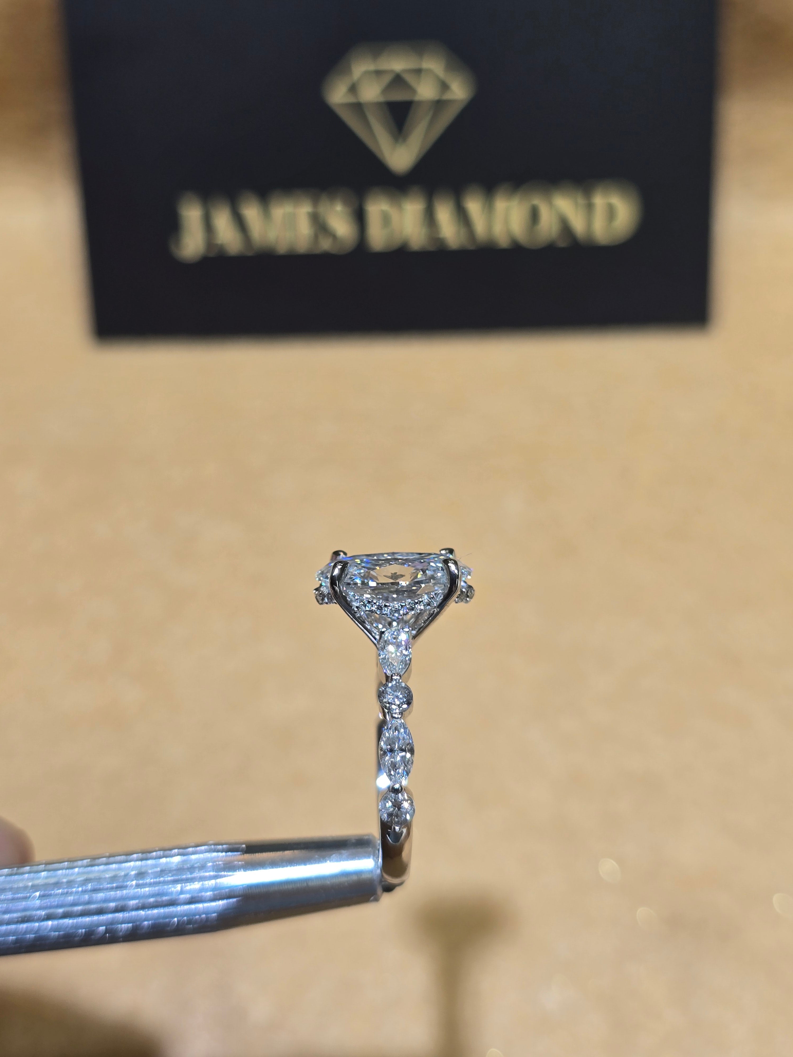 Oval Cut Diamond Ring | F Color | VS+ Clarity | IGI Certified | 14K Gold