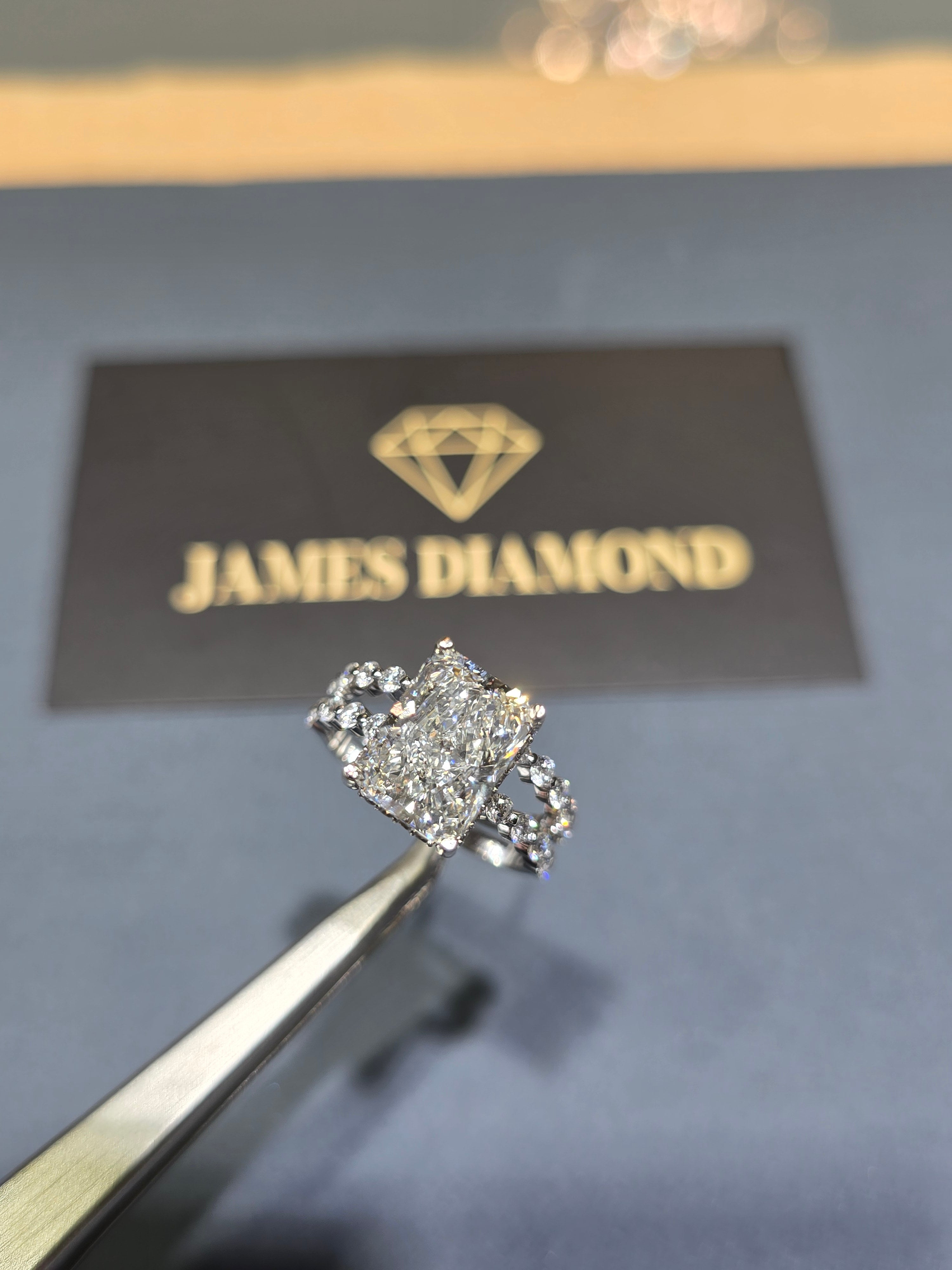Radiant rings / Center diamond 3-4-5 carats . F/ VS+ Clarity / Diamond on side ( 1.5 carats)