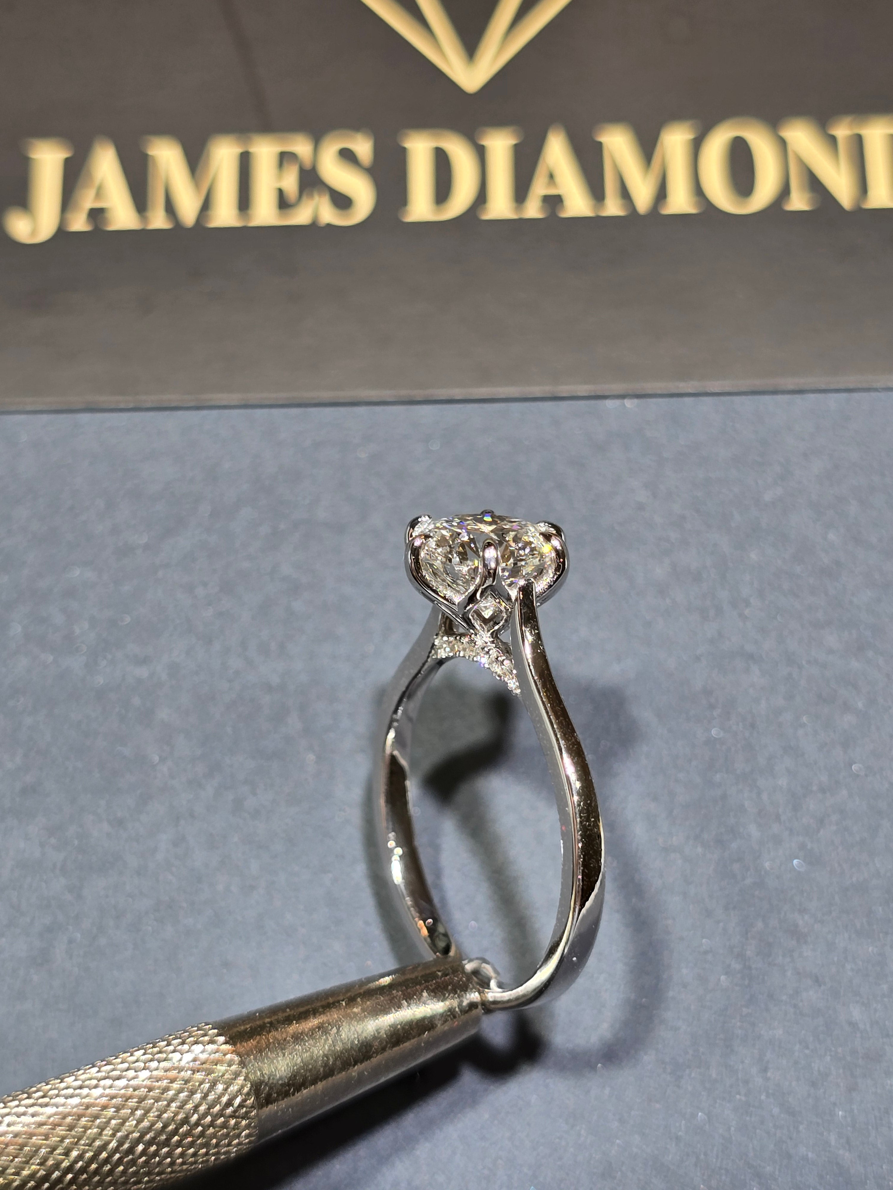Solitaire Round rings 💍 Center Diamond 2-6 carats / IGI Certificate 💎