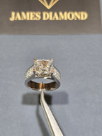 Cushion Cut Diamond Ring 💍 Beautiful Design 😍
