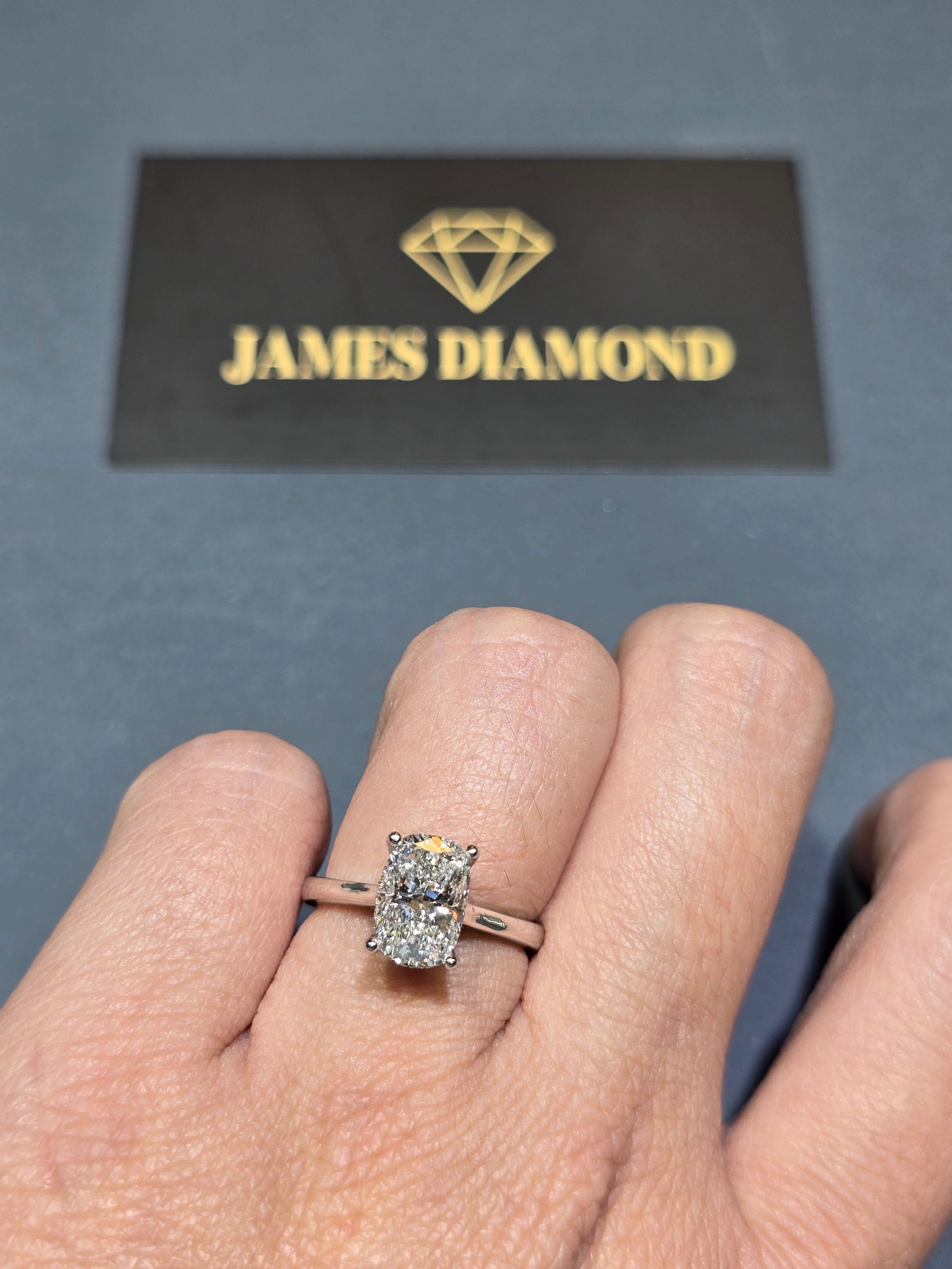 Elongated Cushion Ring 💍 F Color | VS+ Clarity | IGI Certified | 14K Gold