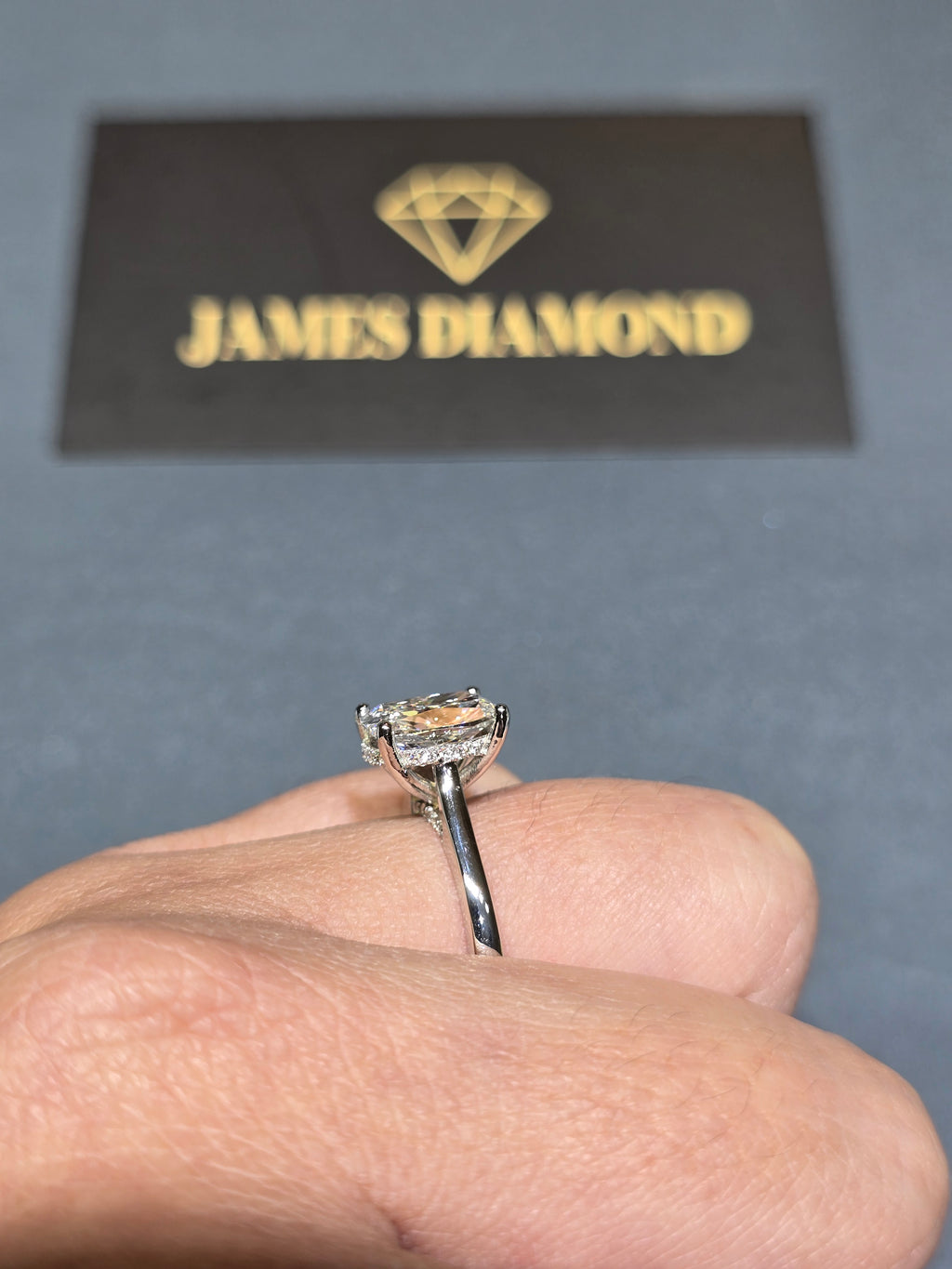 Elongated Cushion Ring 💍 F Color | VS+ Clarity | IGI Certified | 14K Gold