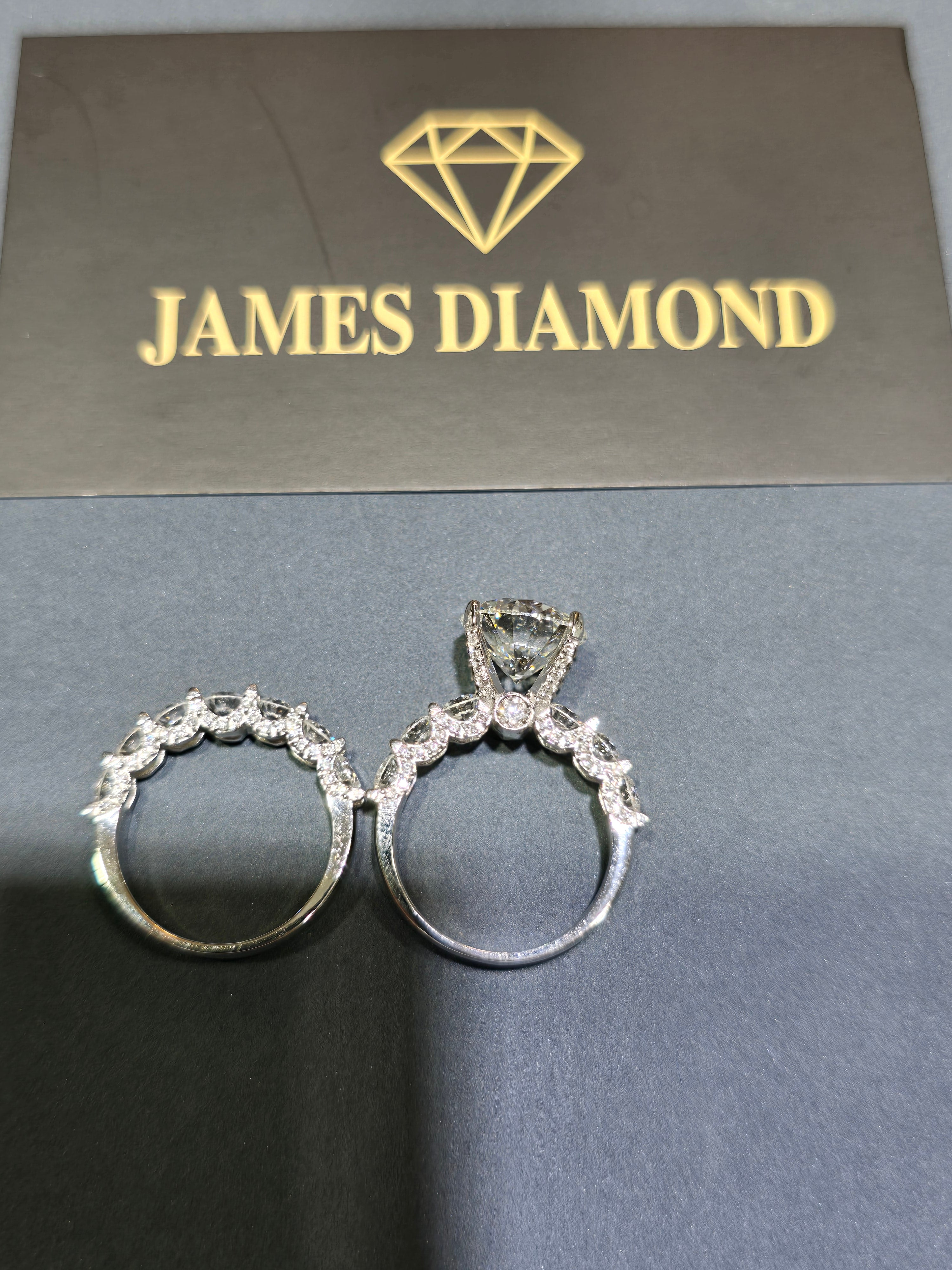 Beautiful Round Rings 💍 Center 4-6 carats center 💎 IGI Certificate 💎