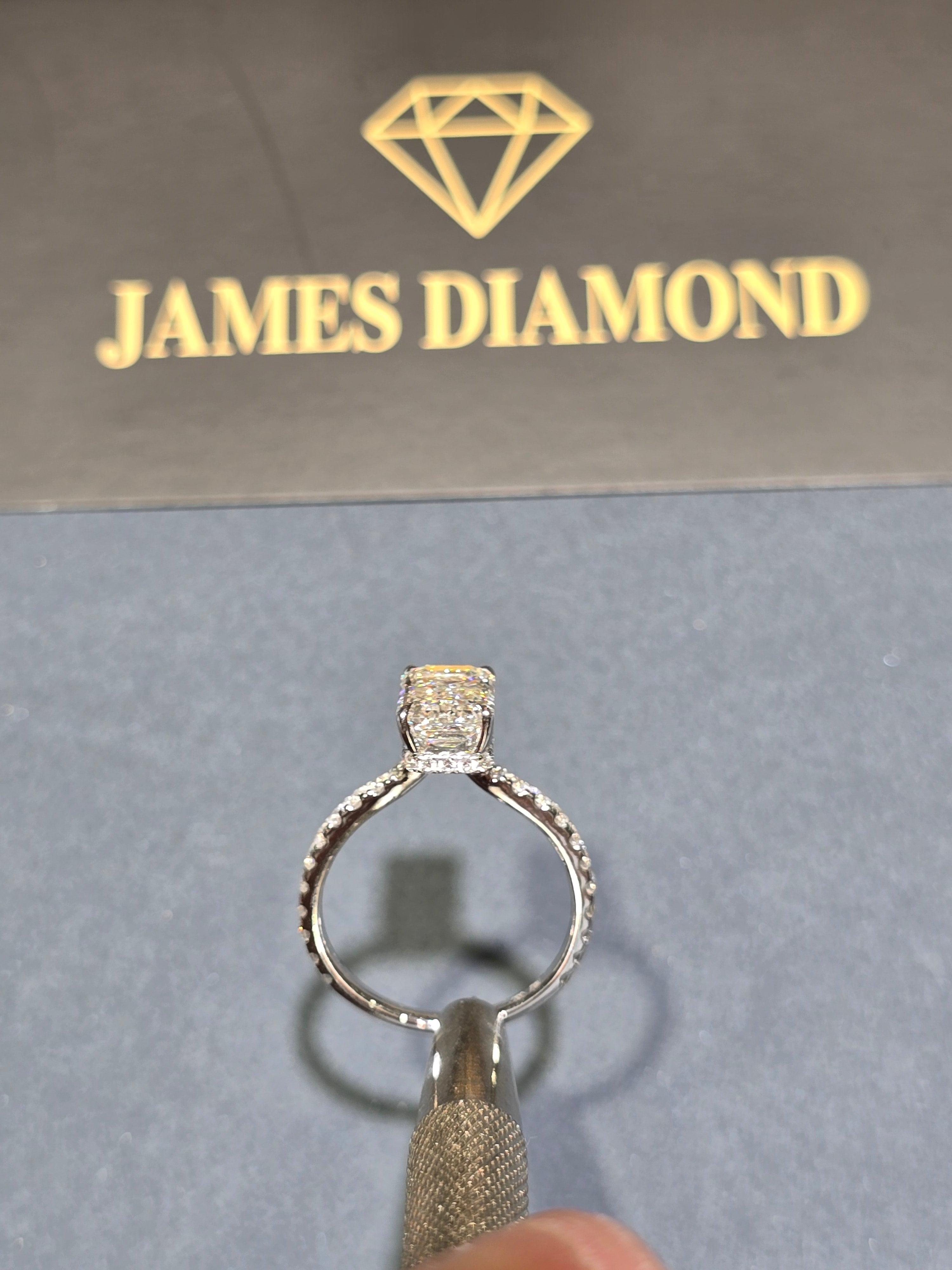 Eternal Grace – Emerald Cut Diamond Solitaire Ring