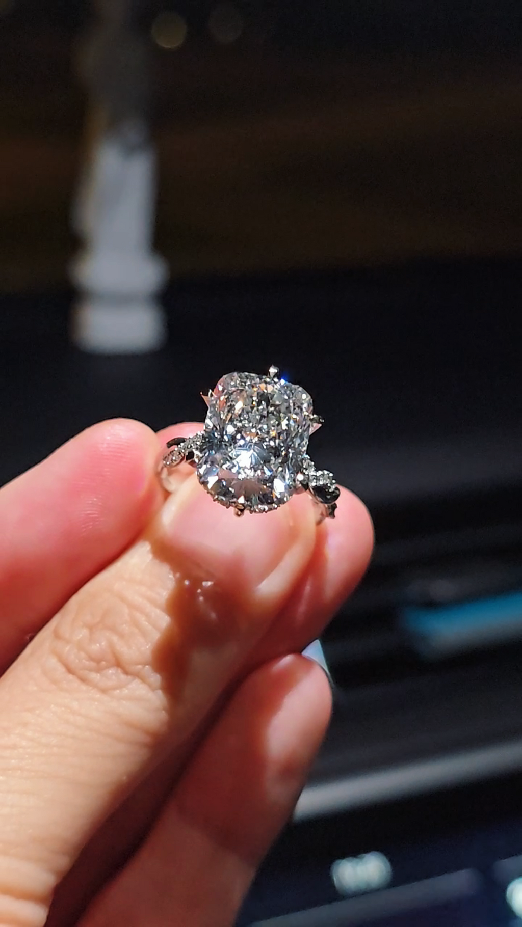 Cushion ring 8 carat Center | Gold 14K