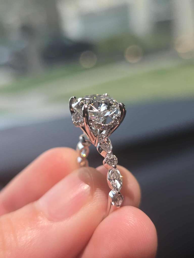 Cushion Diamond Engagement Ring 💍 | 7 Carat Center | IGI Certified | 14K Solid Gold | Real / Lab-Grown Diamond