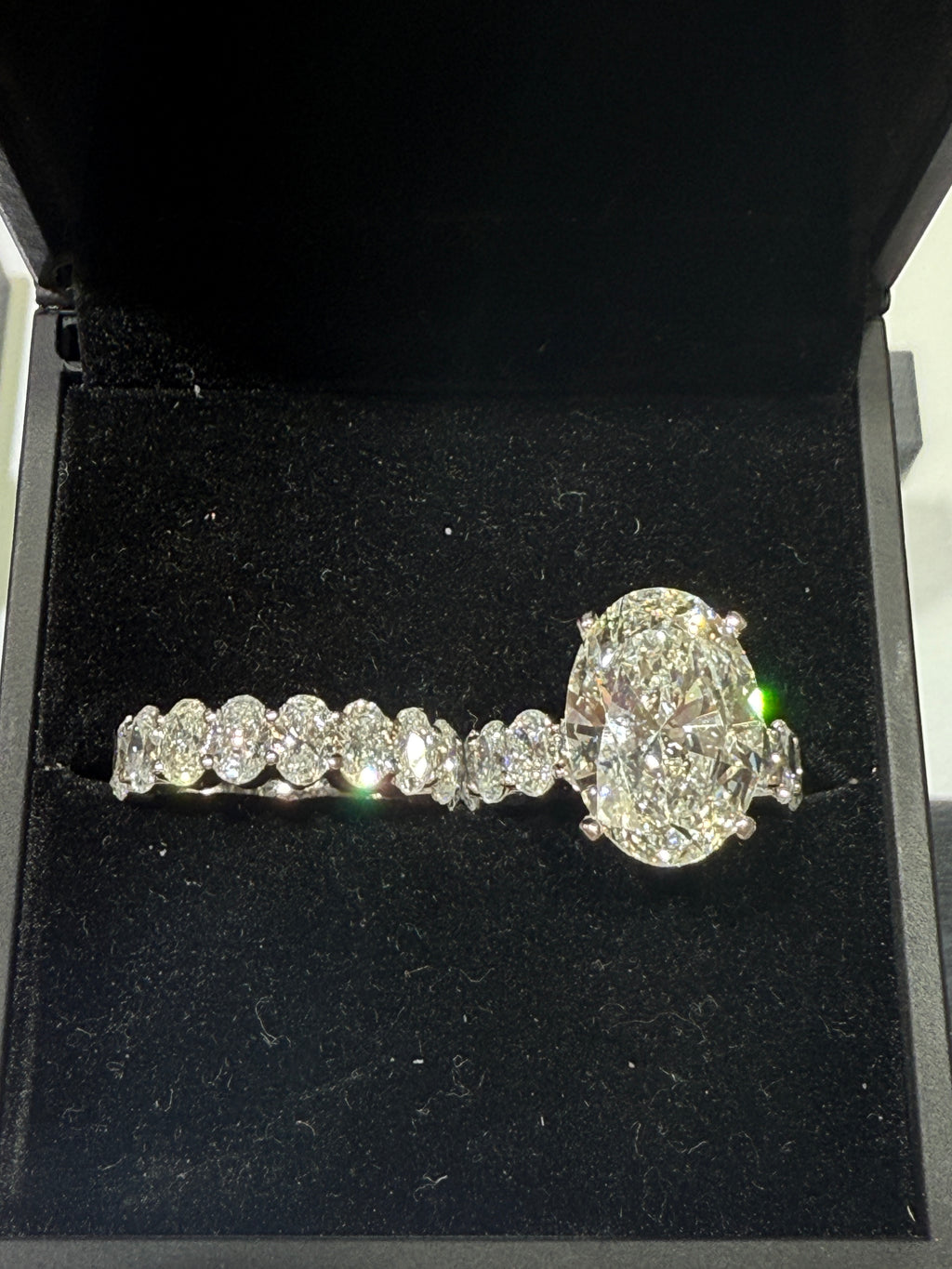 REAL DIAMOND 💎$6,800 💎 Oval Shape / Center Diamond 6 ct / IGI Cert ✨ Hot Deal