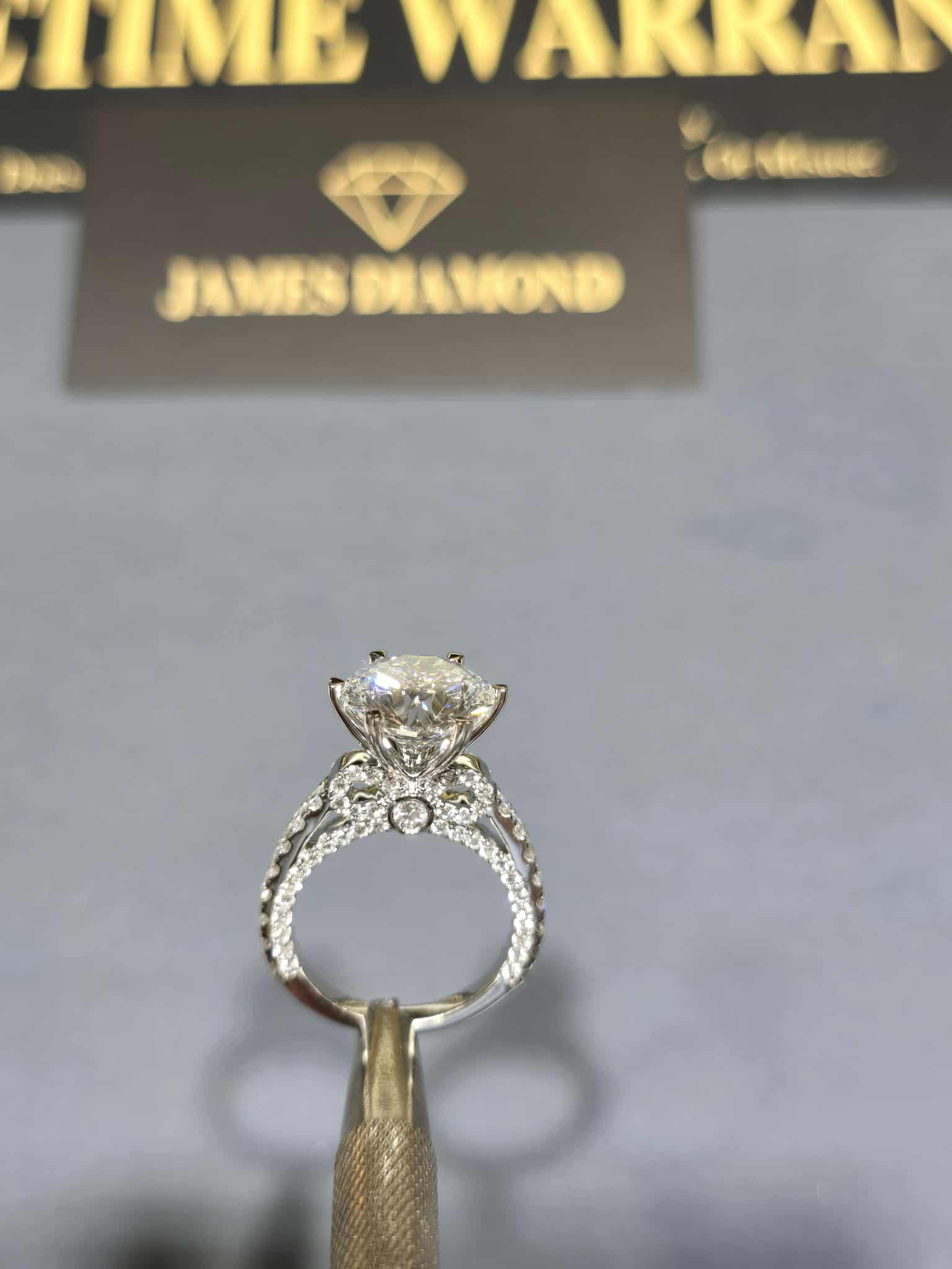 Hot Design 💍 Center Round 4-5-6 carats 💎 Best price and quality 💍