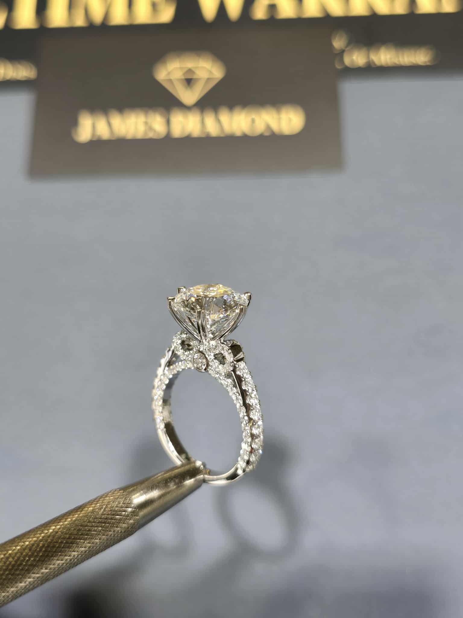 Hot Design 💍 Center Round 4-5-6 carats 💎 Best price and quality 💍