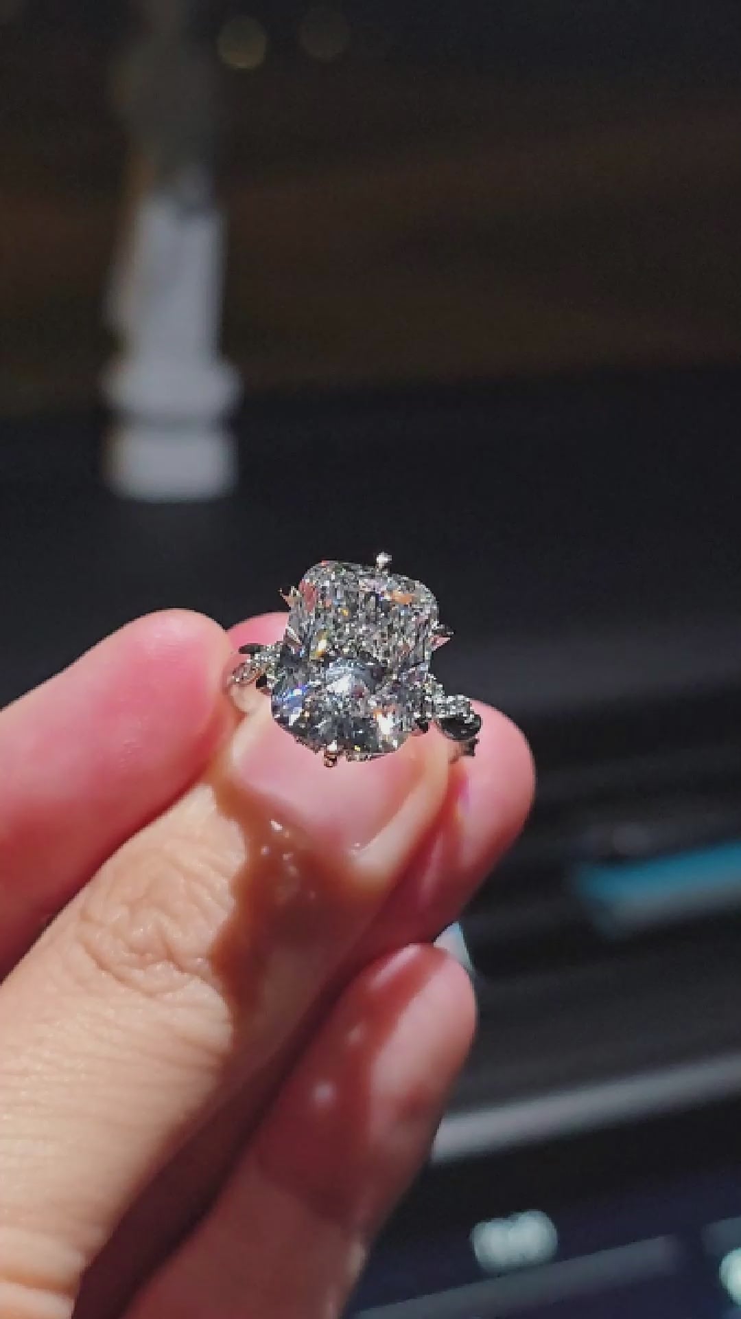 Cushion ring 8 carat Center | Gold 14K