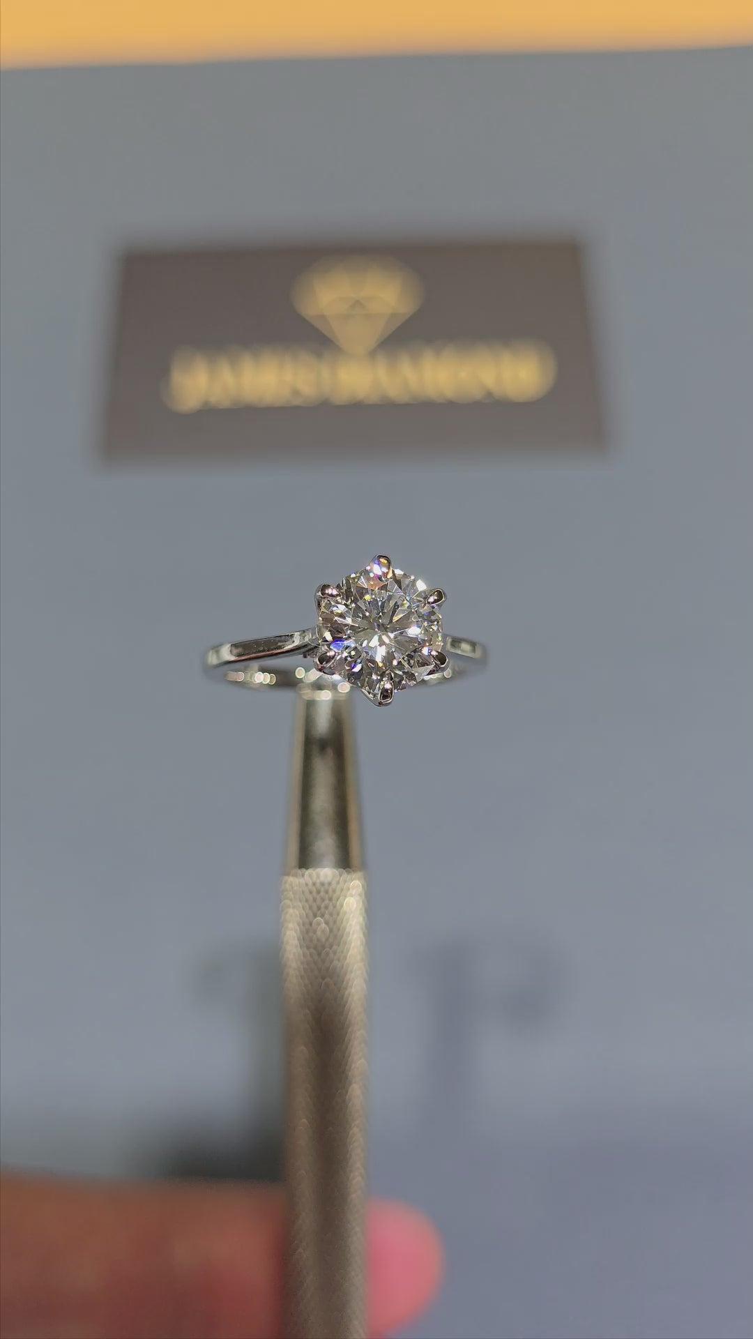 Solitaire Round rings 💍 Center Diamond 2-6 carats / IGI Certificate 💎
