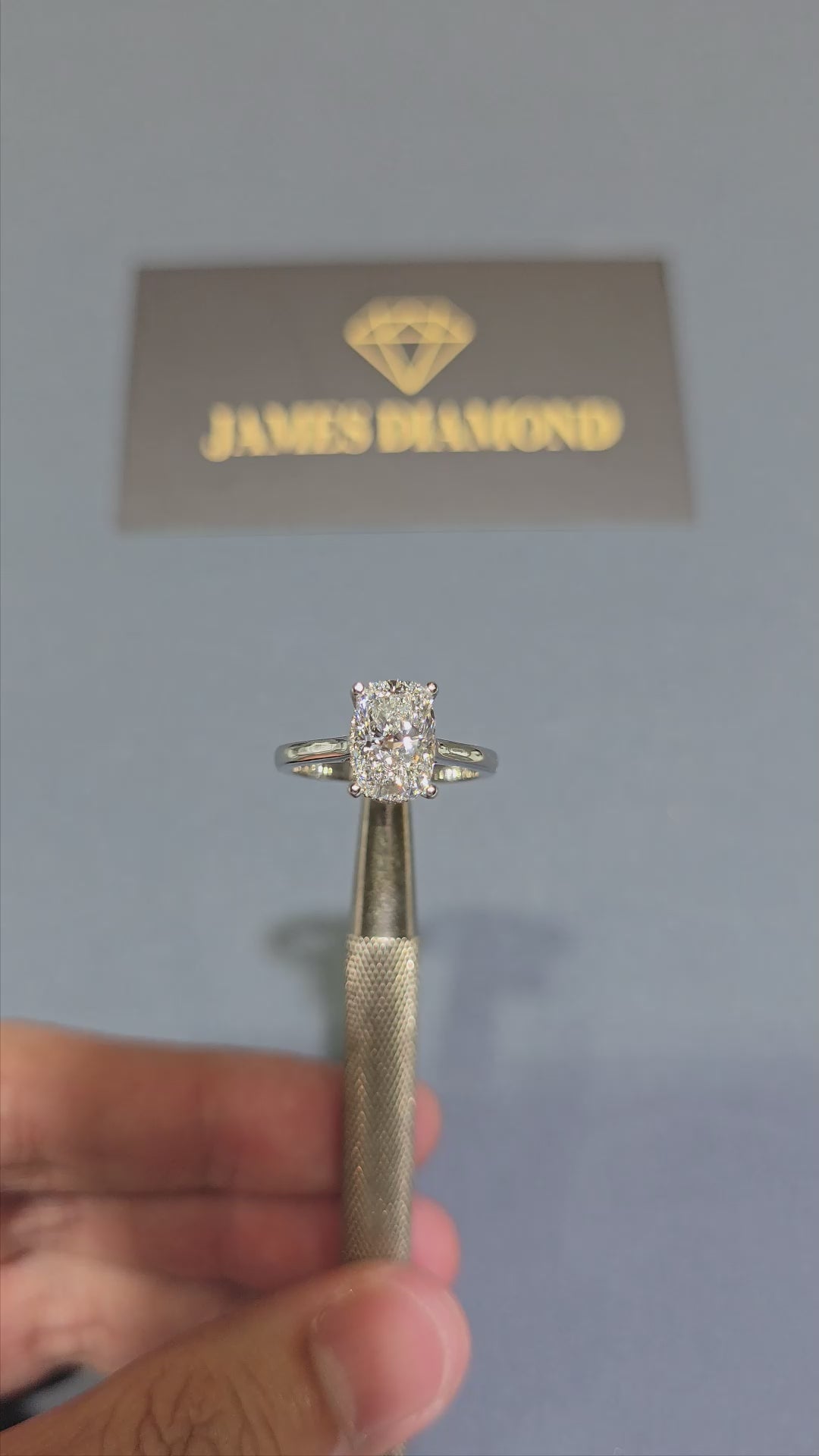 Elongated Cushion Ring 💍 F Color | VS+ Clarity | IGI Certified | 14K Gold